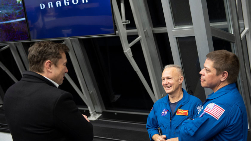 Crew Dragon: La nueva cápsula de SpaceX, camino de la EEI
