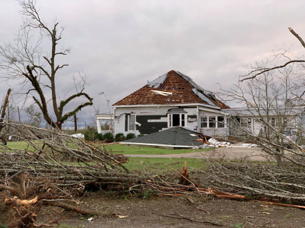 tornado2.jpg