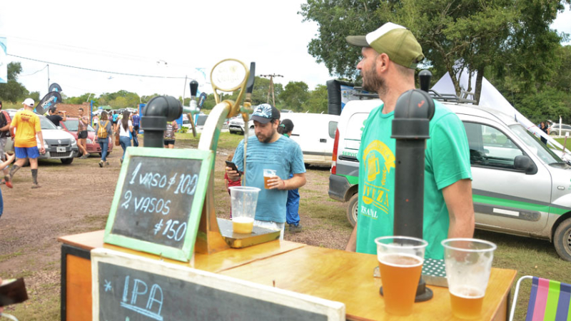 Cocción de Cerveza Artesanal en Colonia Benítez
