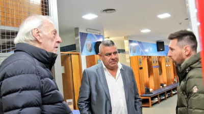 Menotti notó a Messi "preocupado" por el Barcelona, pero ya entrena con la Selección
