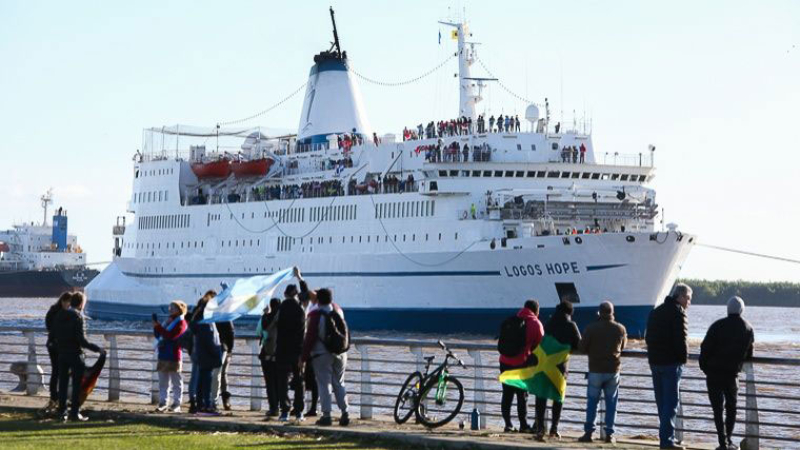 La librería flotante más grande del mundo llegó a Rosario