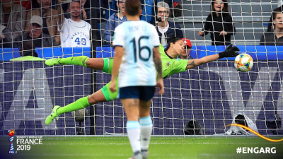 Con una estupenda actuación de Vanina Correa, Argentina cayó ante Inglaterra