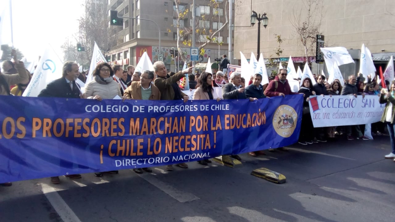 Chile: docentes sostienen paro por tiempo indeterminado