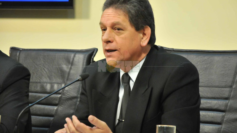 La veda está vigente y los precandidatos no pueden encabezar inauguraciones