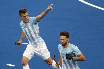 Los Leones.jpg