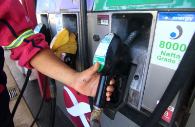 Primero el anuncio de congelamiento y después la llamada para negociar
