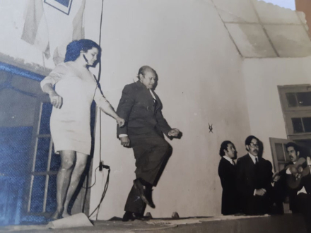 2-pareja-baila.jpg