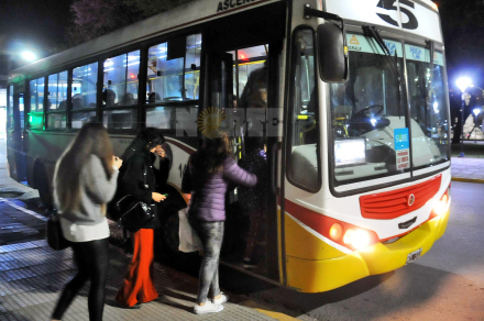 Colectivos noche.jpg
