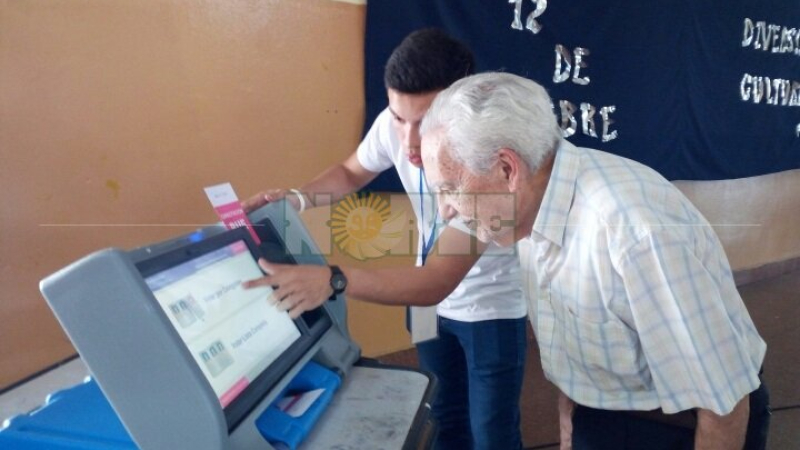 En 15 comunas se votará en la jornada con el sistema electrónico