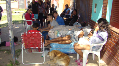 Desalojo deja a una madre y sus cinco hijos en la calle