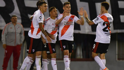 River festejó de local y alcanzó la punta de la Superliga ⚽️