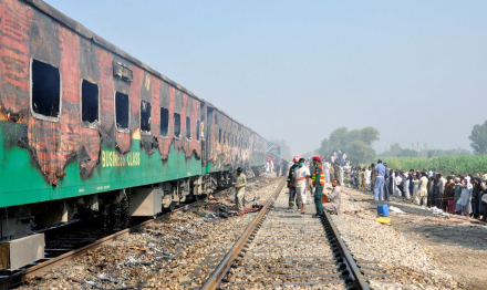 Pakistan muertos.JPG