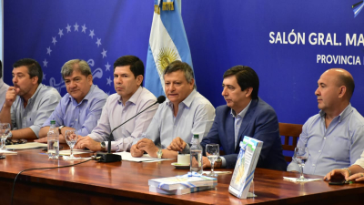 El gobernador entregó el Plan Estratégico Territorial del Chaco
