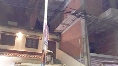 Paralizaron la obra del edificio del que cayó una pared sobre casa vecina