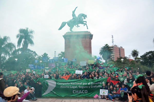 <p> EL FINAL DE LA MARCHA CONTRA EL ABORTO LEGAL SEGURO Y GRATUÍTO. PLAZA 25 DE MAYO DE RESISTENCIA.</p>
<p>Foto: Jorge "Punky" Flores </p>
