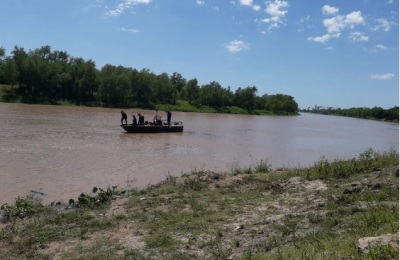 Puerto Vilelas: buscan a un hombre que se arrojó al riacho
