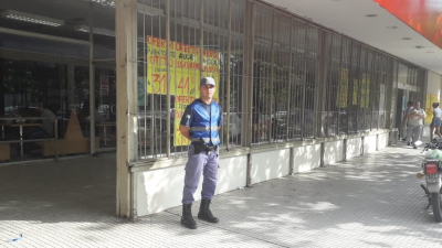 Zona del Perrando: Despliegan policía caminante por reclamo de comerciantes
