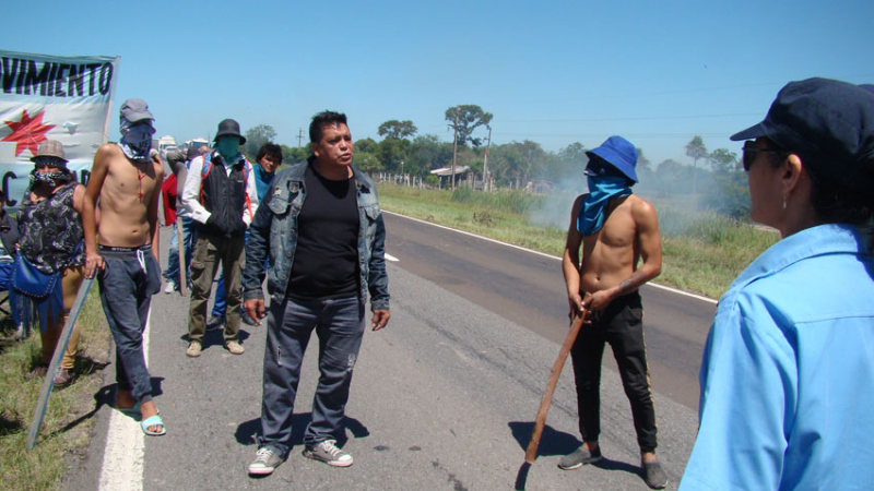 Tensión y caos vehicular por corte de la ruta 11: reclaman puestos de trabajo