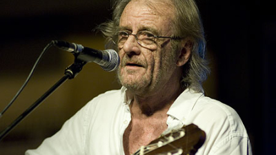 A los 76 años, murió el reconocido cantautor español Luis Eduardo Aute