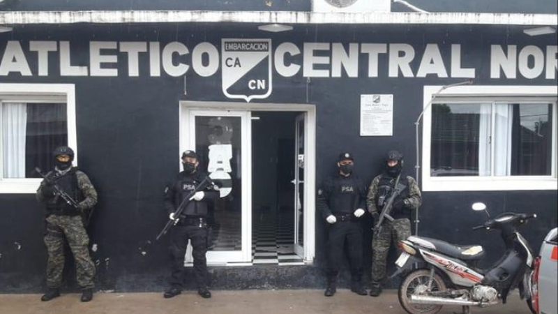 Escándalo en Salta: empleados y jugadores de Central Norte de Embarcación cobrarían planes