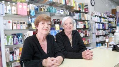 Dos hermanas octogenarias cumplen la cuarentena felices de volver a trabajar