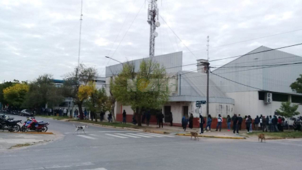 58cola del banco.jpeg