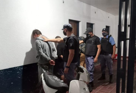 Los-delincuentes-detenido-p.jpg