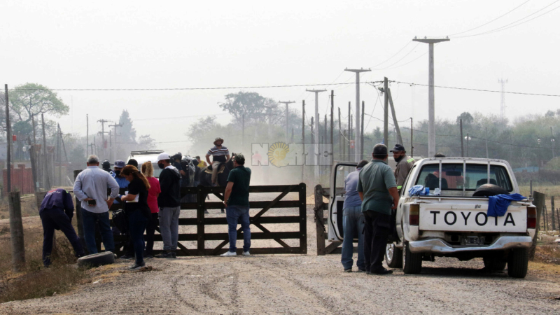 Desalojaron a familias que ocupaban terrenos en el sur de la ciudad