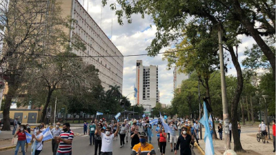 Nuevo banderazo a pesar de las restricciones para circular