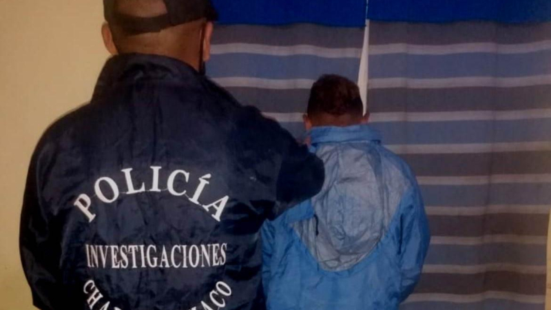 Otra vez el Centenario: un hombre fue baleado mientras circulaba en moto