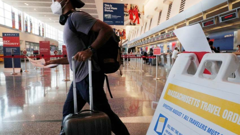 El coronavirus hizo variar las preferencias para futuros viajes a más del 70% de los turistas