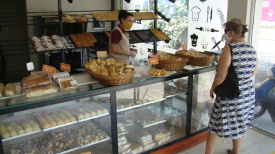 Panaderos por una “ley pareja” que enfrente la competencia desleal