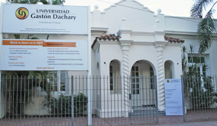Universidad Dachary.jpg