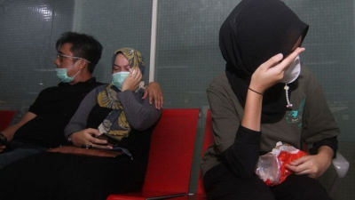 Encuentran partes de cuerpos frente a las costas de Indonesia donde desapareció un avión