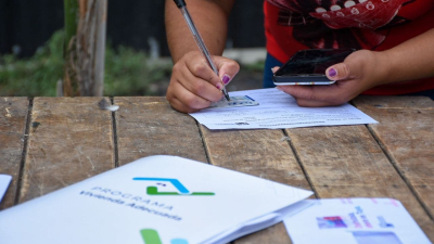 Solo tres de diez propietarios están al día con el Instituto de Vivienda