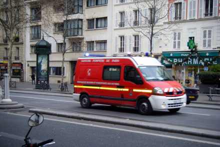 ambulancia-paris.jpg