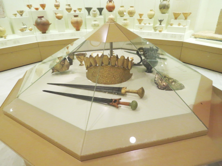 Museo de Micenas. Máscara de Agamenon.jpg