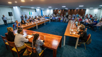 Gobierno y docentes se ven las caras por primera vez en el año