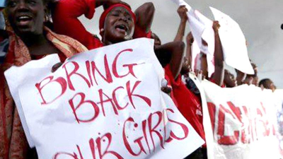 Nigeria: nuevo secuestro en escuela con 317 alumnas desaparecidas