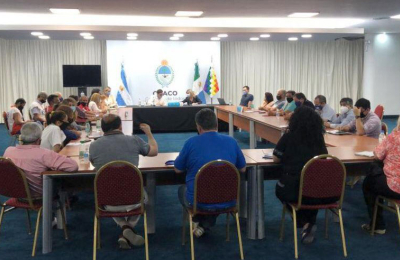 El Gobierno y los docentes se reúnen en busca de un acuerdo salarial
