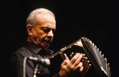 Astor Piazzolla: el bandoneonista que abrió la grieta en el tango