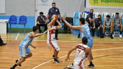 Regatas recibe a Oberá Tenis Club