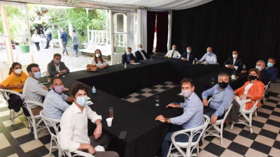 Cambiemos aceptó posponer las elecciones un mes por la pandemia