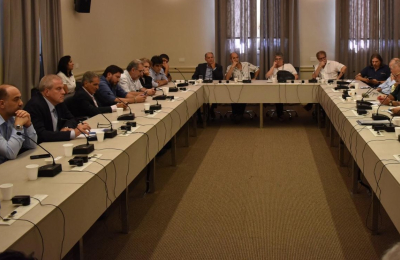Los docentes universitarios también buscan ganarle a la inflación 