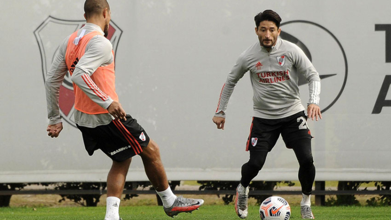 River: trece jugadores esperan resultado negativo del test PCR
