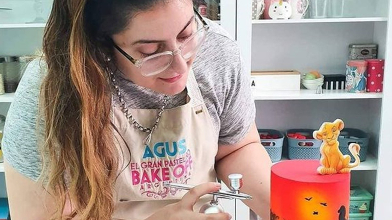 Murió por coronavirus Agustina Fontenla, exparticipante de "Bake Off"