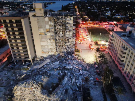 derrumbe edificio Miami.JPG
