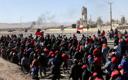 Chile-HUELGA-MINERIA-ESCONDIDA.jpg