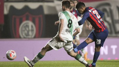 San Lorenzo igualó con Banfield y es uno de los líderes del torneo