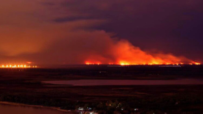 Altos niveles de contaminación del aire por los incendios en las islas del Delta 